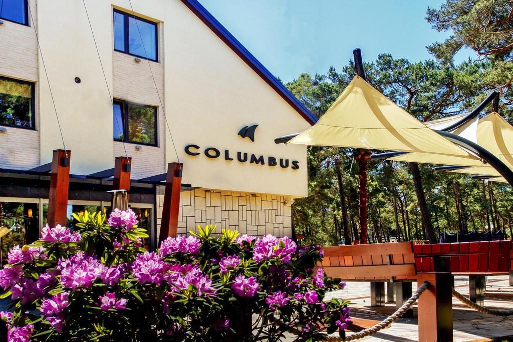 Columbus Hotel Рови Екстериор снимка